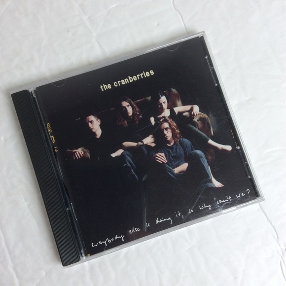 Everybody Else Is Doing It, So Why Can't We?  The Cranberries CD 1993 - Picture 1 of 8
